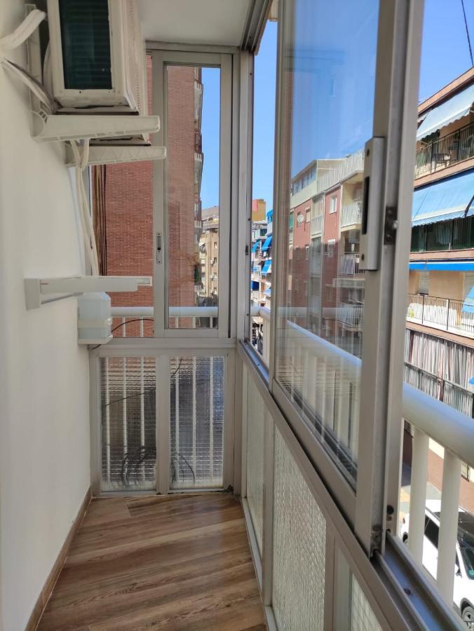 Solymar Poniente Apartamento Recien Reformado A 3 Min De Playa Poniente Y Del Centro Parking Opcional Μπένιντορμ Εξωτερικό φωτογραφία