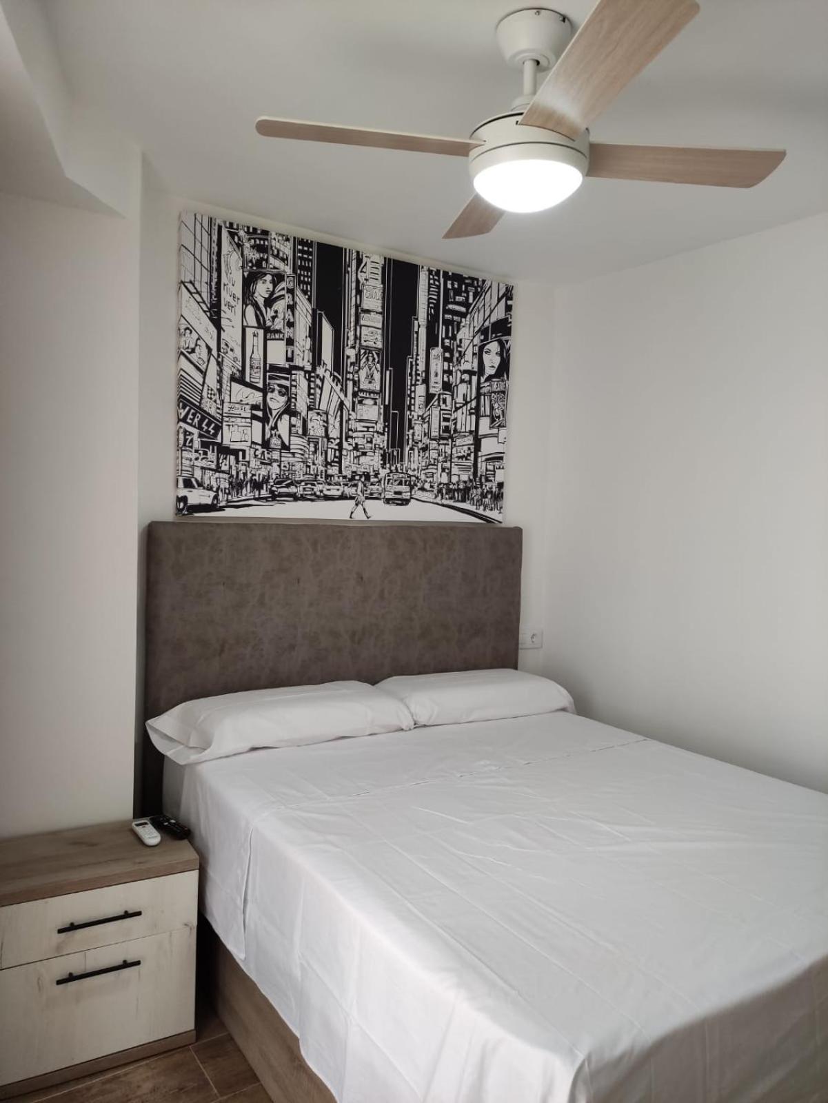Solymar Poniente Apartamento Recien Reformado A 3 Min De Playa Poniente Y Del Centro Parking Opcional Μπένιντορμ Εξωτερικό φωτογραφία