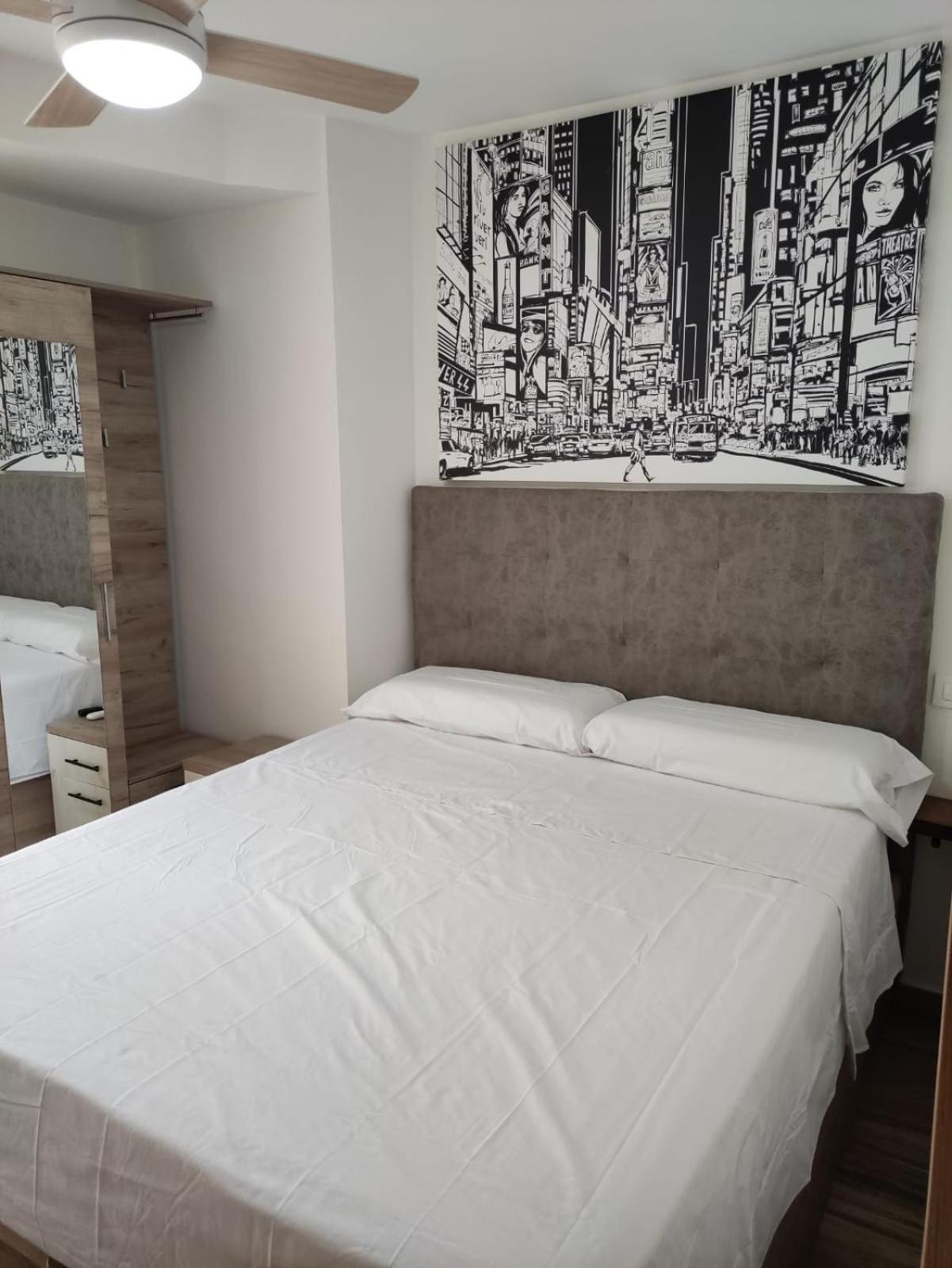 Solymar Poniente Apartamento Recien Reformado A 3 Min De Playa Poniente Y Del Centro Parking Opcional Μπένιντορμ Εξωτερικό φωτογραφία